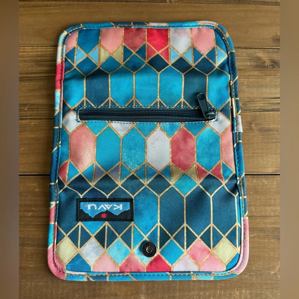 KAVU Stained Glass Rope Sling Crossbody & Wallet - Picture 9 of 14